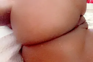 BEAUTIFUL CHOCOLATE QUEEN OUTC... - Image 2