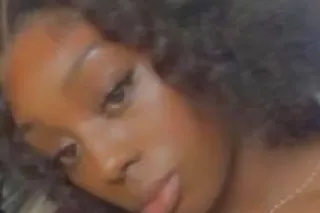 BEAUTIFUL CHOCOLATE QUEEN OUTC... - Image 1