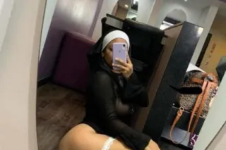 💖💞Would you like a first class... - Image 3